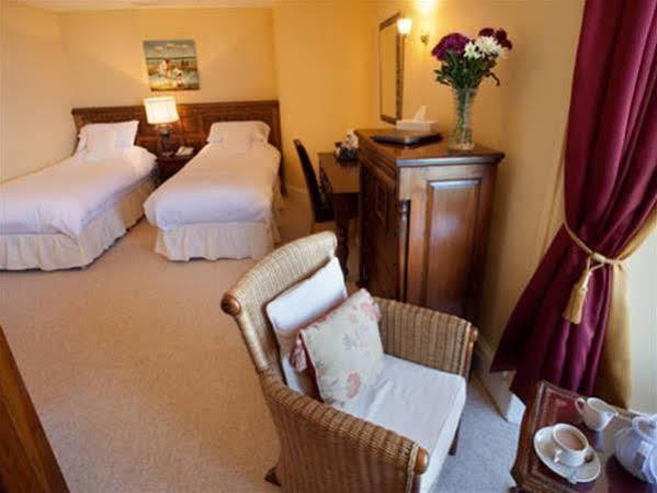 Lynton Cottage Seaview Apartments Лінтон Екстер'єр фото