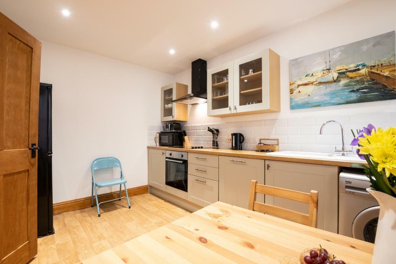 Lynton Cottage Seaview Apartments Лінтон Екстер'єр фото