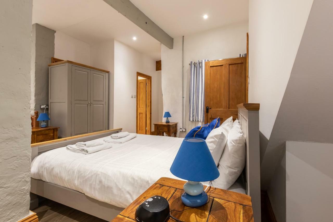 Lynton Cottage Seaview Apartments Лінтон Екстер'єр фото