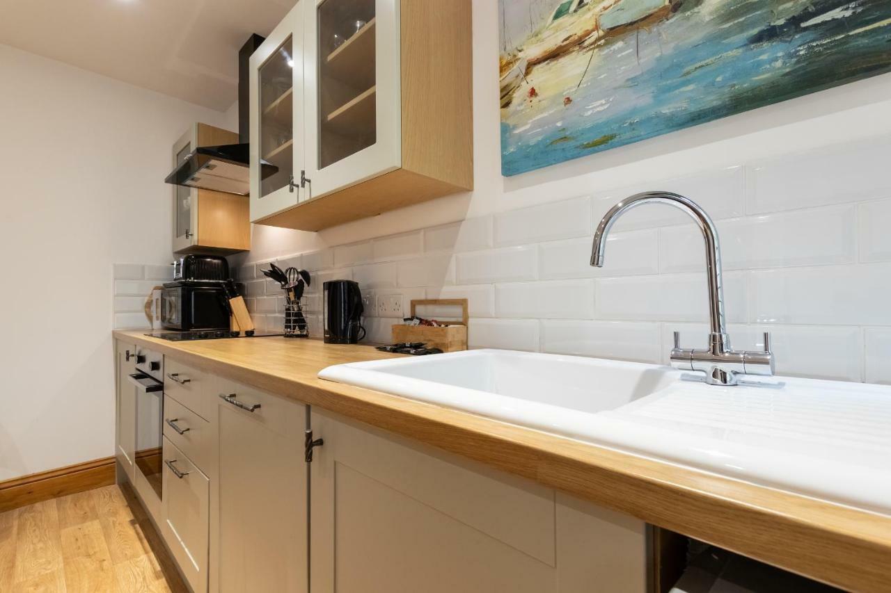 Lynton Cottage Seaview Apartments Лінтон Екстер'єр фото