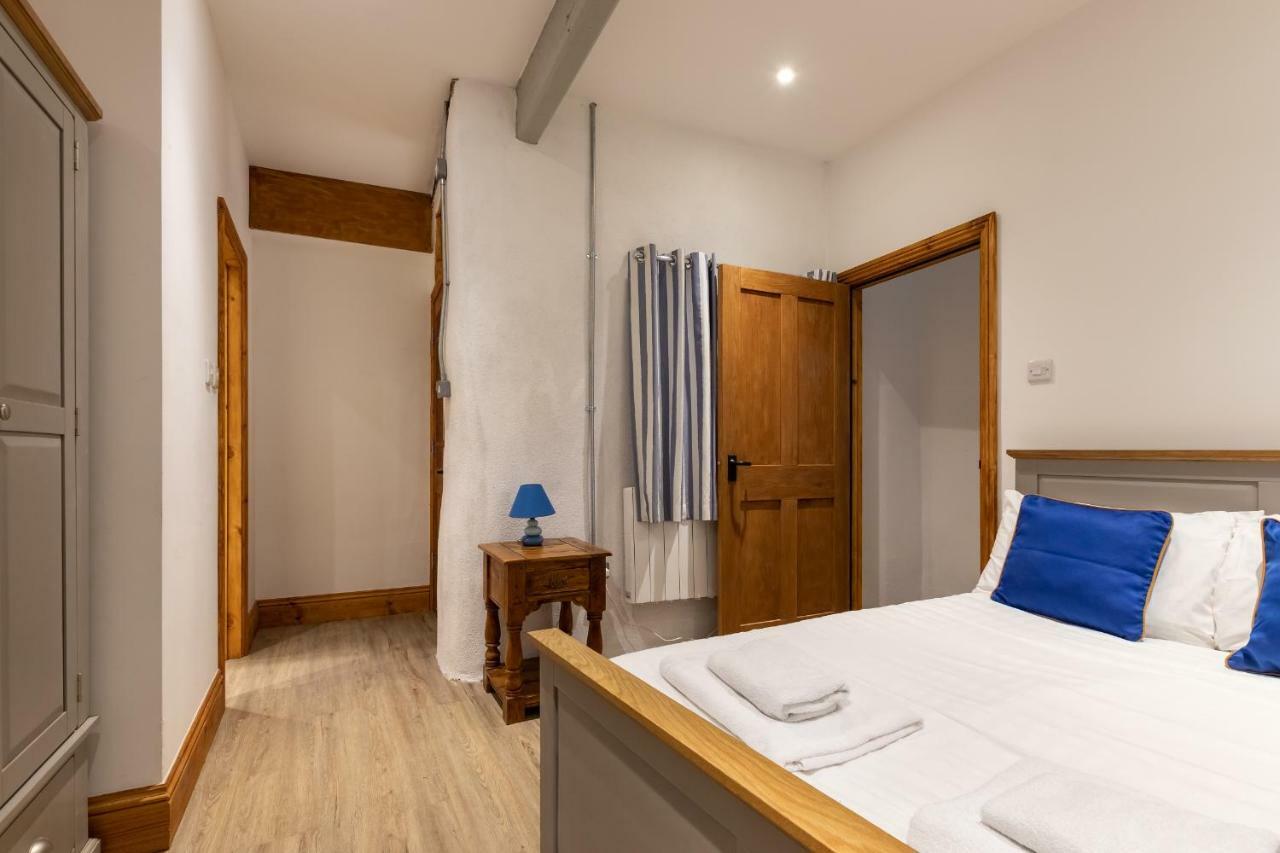 Lynton Cottage Seaview Apartments Лінтон Екстер'єр фото